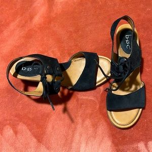 Size 7 BOC Black Shoes with a Chunky/Wedge Heel